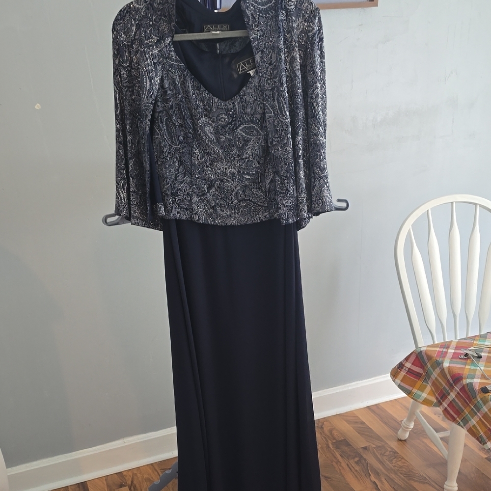 Alex Evenings Blue and Silver Mother Of The Bride Evening Dress Sleeveless With